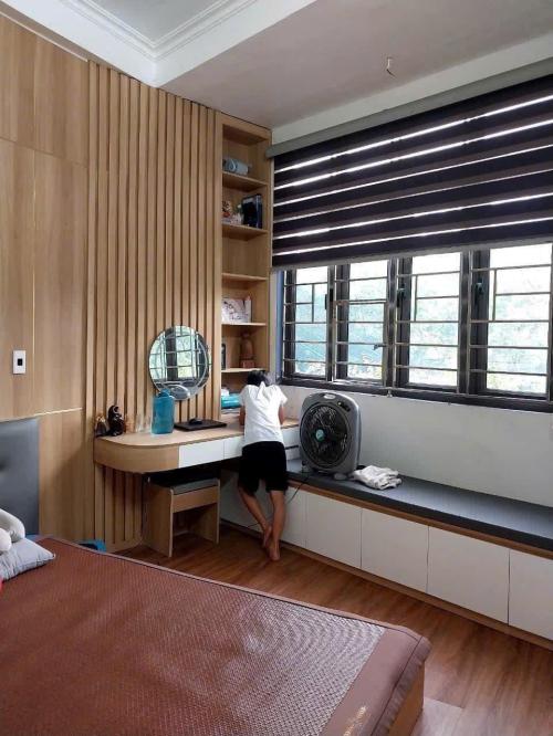 Bán nhà Phường Tân Phong, Phú Nhuận: 5 tầng BTCT đẹp, dân trí tốt, chỉ 10 tỷ